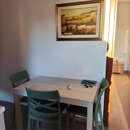 The Swallows' Nest - Il Nido Delle Rondini Nyaraló Barile